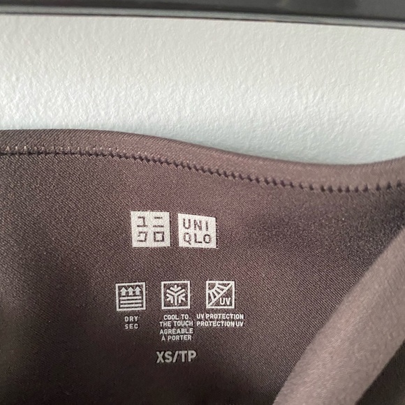2/$30 Uniqlo UV Soft Leggings in Gray - Picture 3 of 4